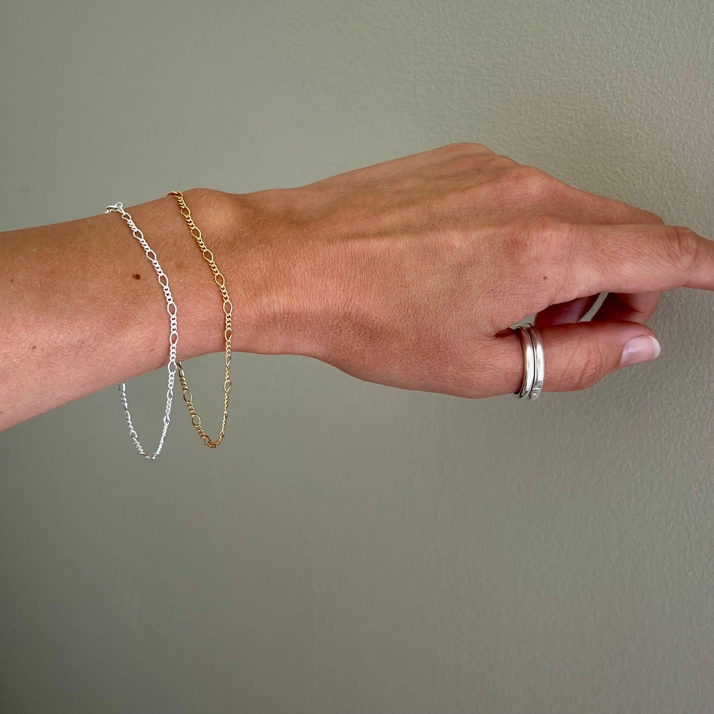 BRAID Stacking Bracelet ★