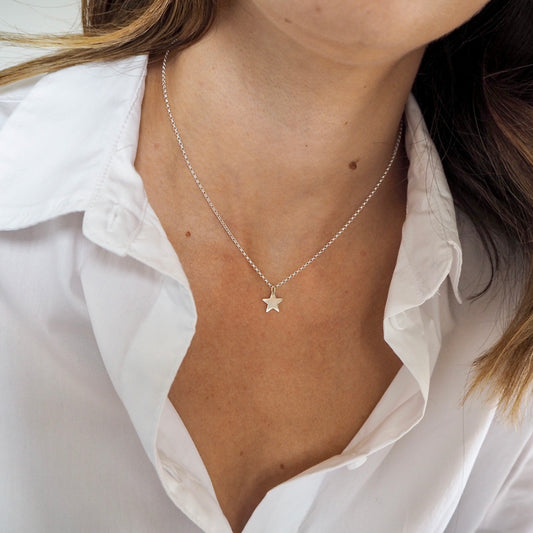 STAR Necklace ★
