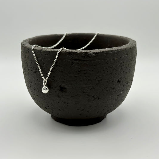 DAINTY ORB Necklace ★