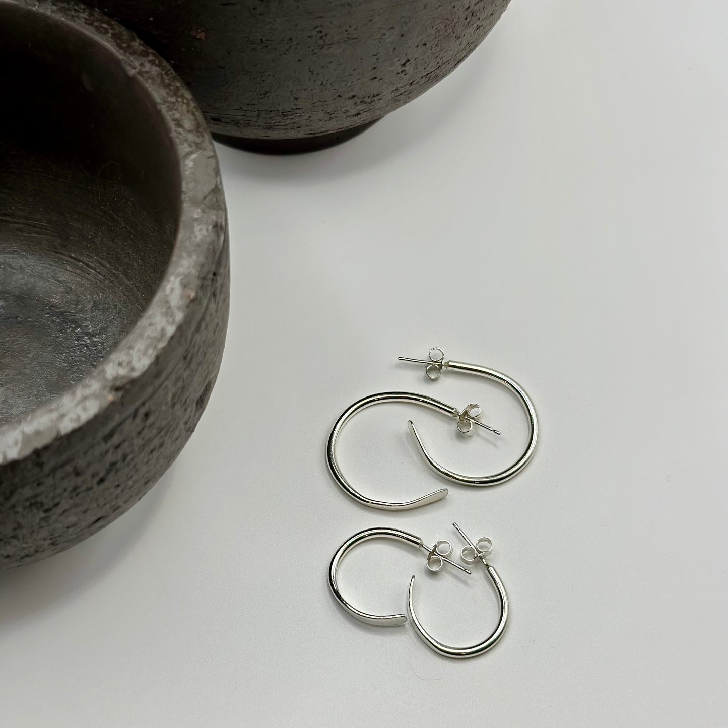 SIGNET Hoop Earrings ★