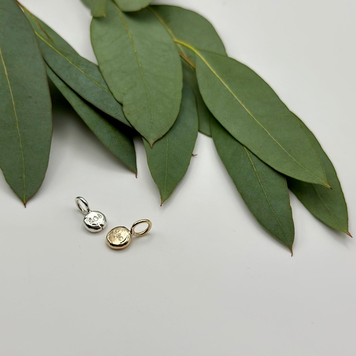 DAINTY STORY ORB Charm ★