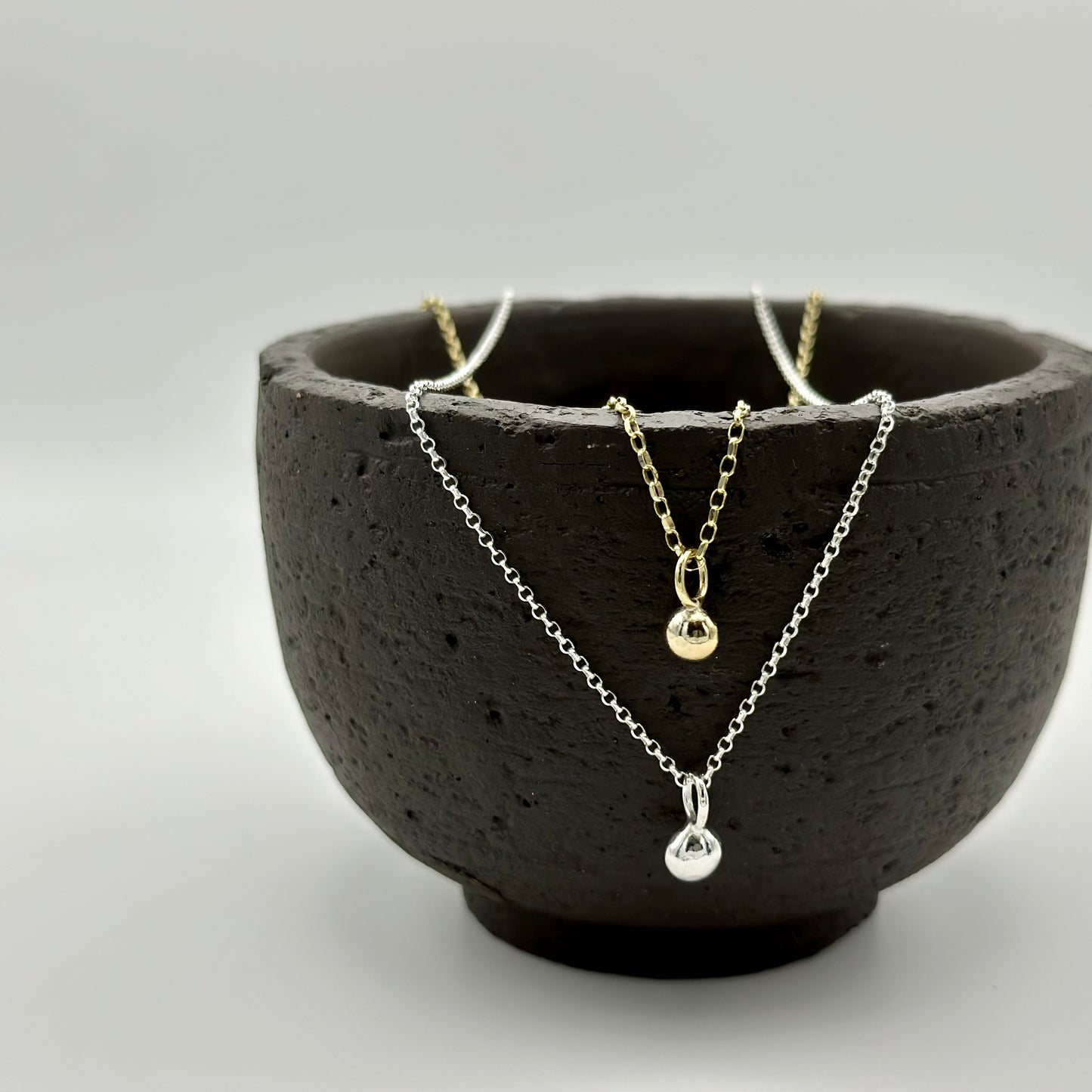 DAINTY ORB Necklace ★