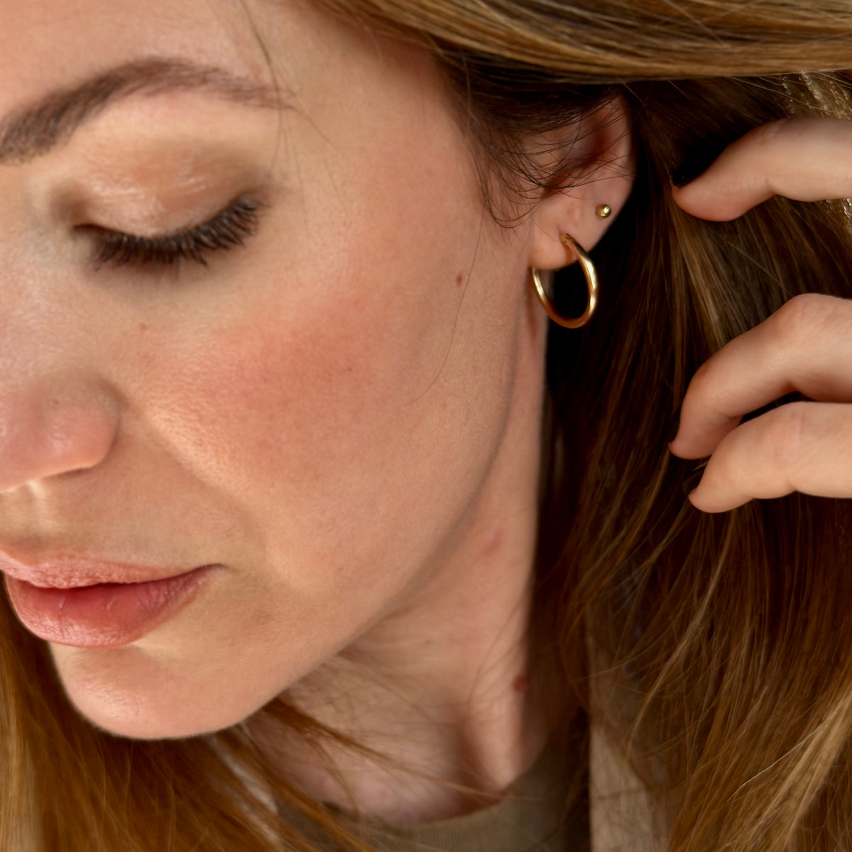 DAINTY Stud Earrings