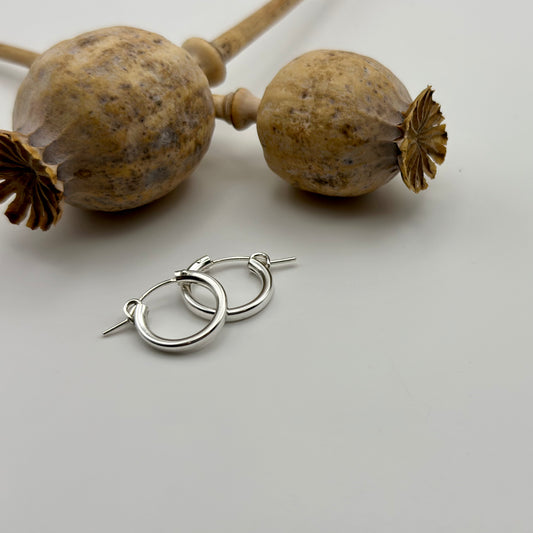 MINI Silver Hoop Earrings ★