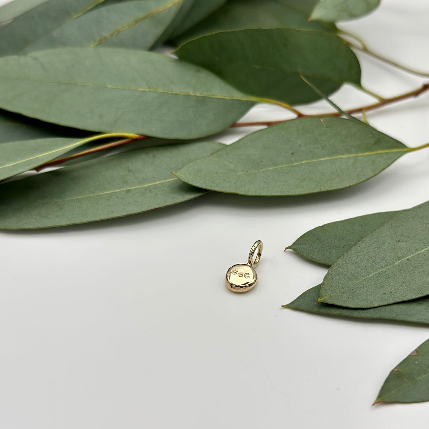 DAINTY STORY ORB Charm ★