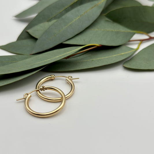 MIDI Gold Hoop Earrings ★