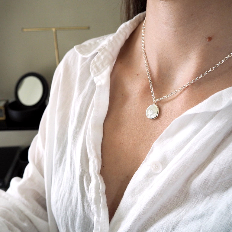 FLEUR ORB Necklace ★