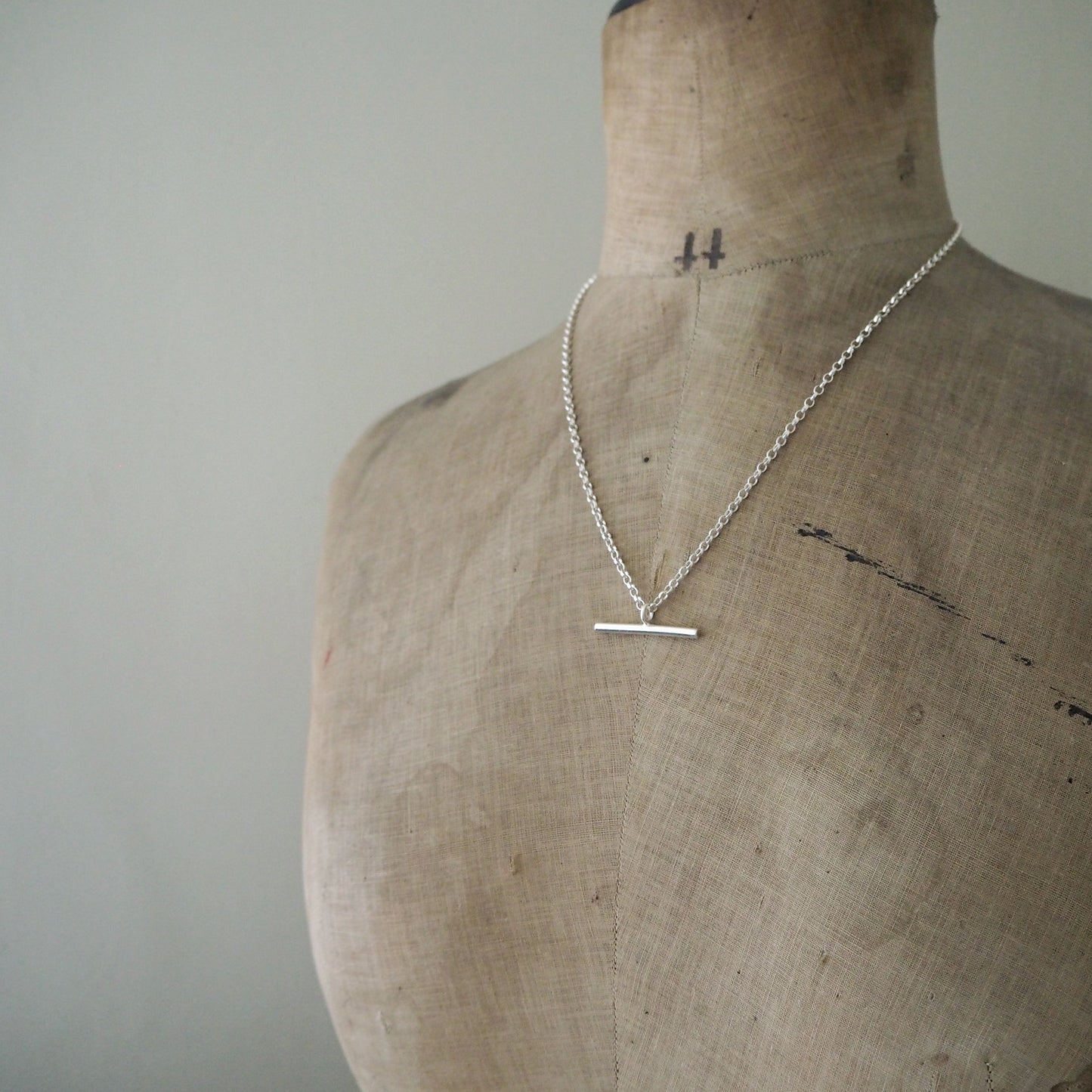 STRENGTH T-Bar Necklace ★