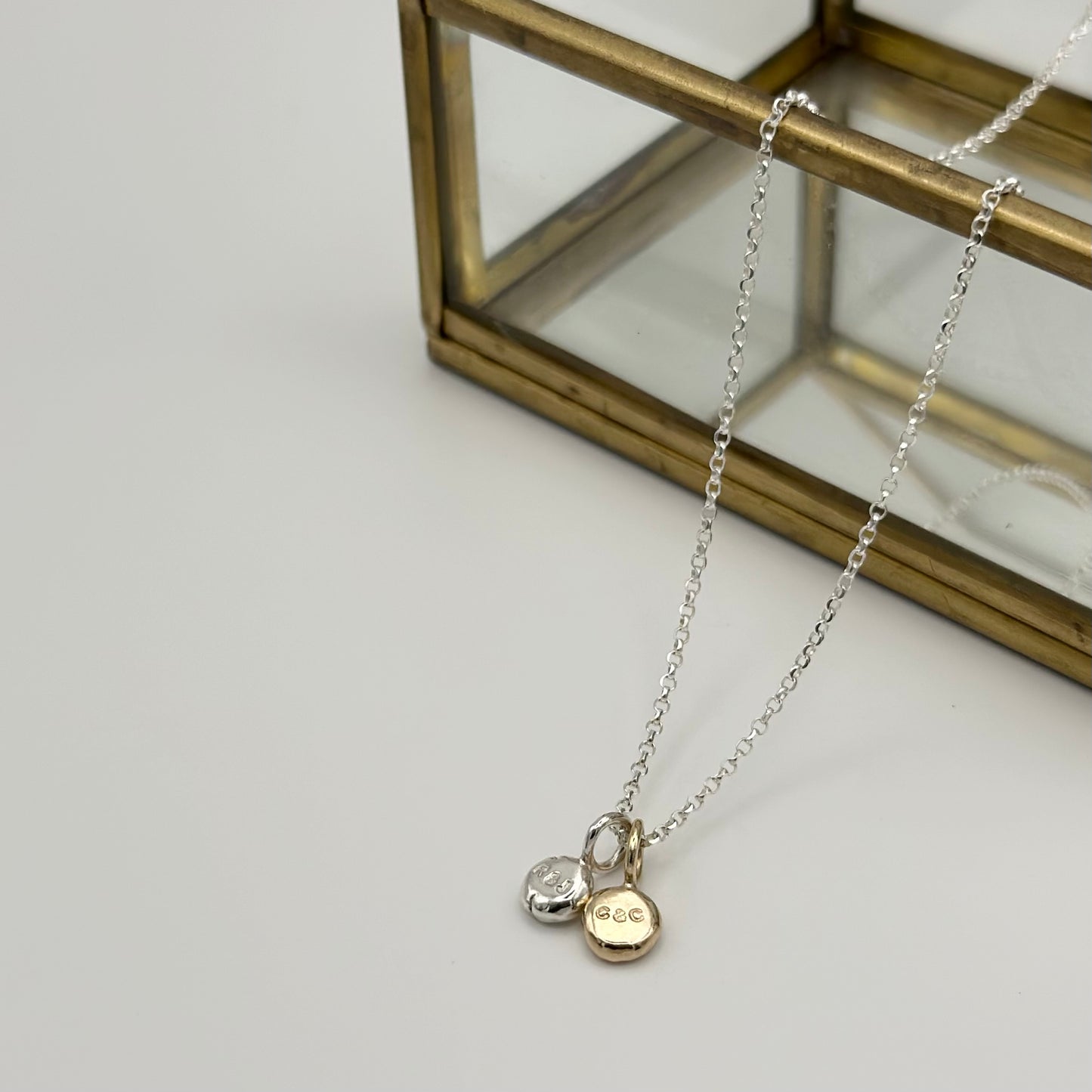 DAINTY STORY ORB Necklace ★