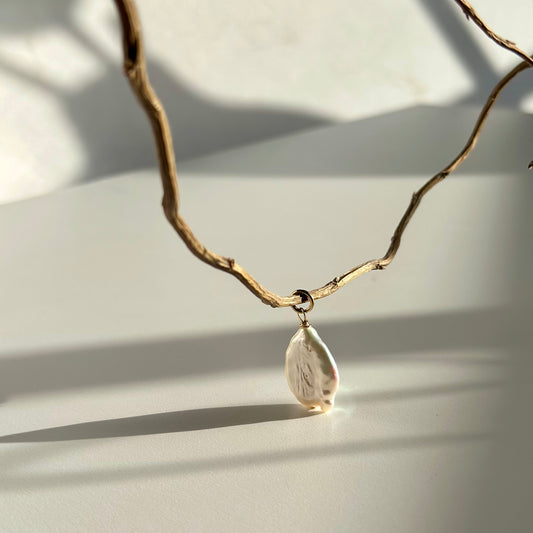 GRACE Pearl Charm