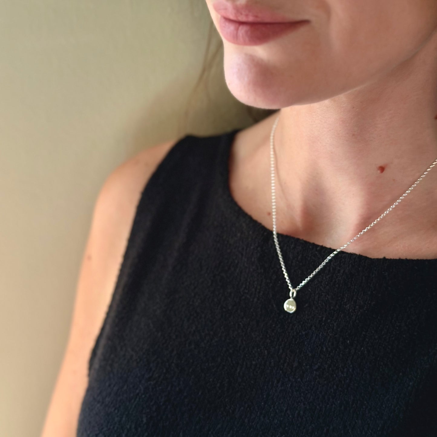 DAINTY STORY ORB Necklace ★