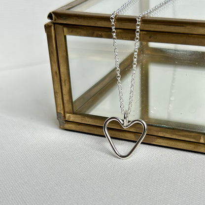 COEUR Heart Necklace ★