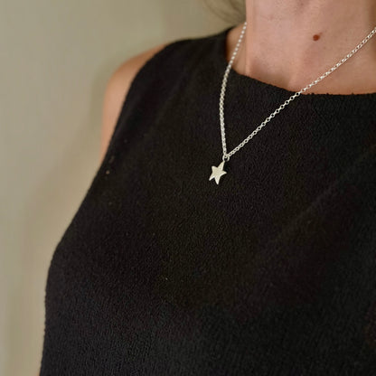 GUIDE Star Necklace