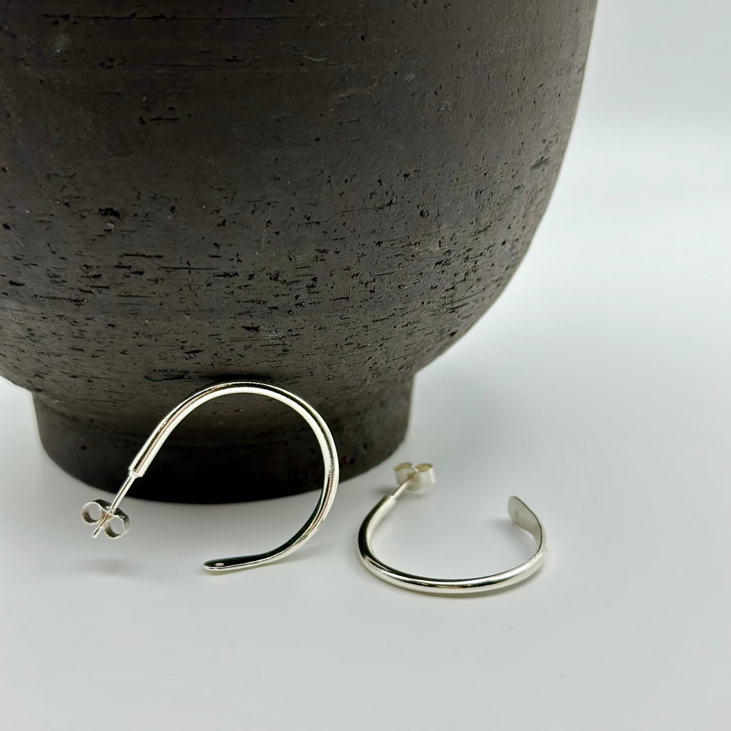 SIGNET Hoop Earrings ★