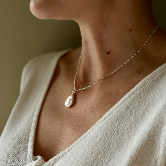 GRACE Pearl Necklace