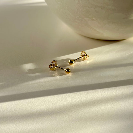 DAINTY Stud Earrings