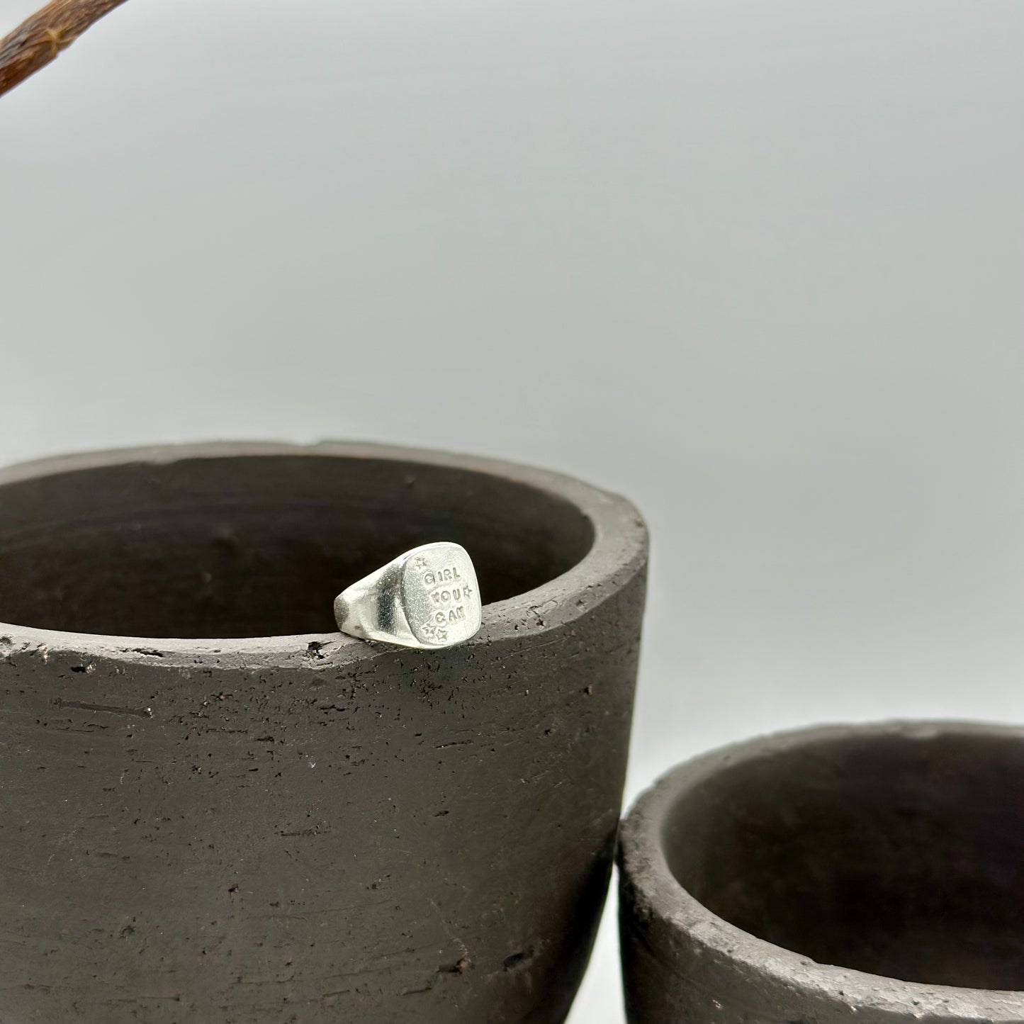 STRENGTH SIGNET Ring ★