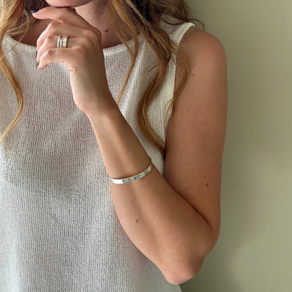 MAXI STORY Silver Cuff Bangle
