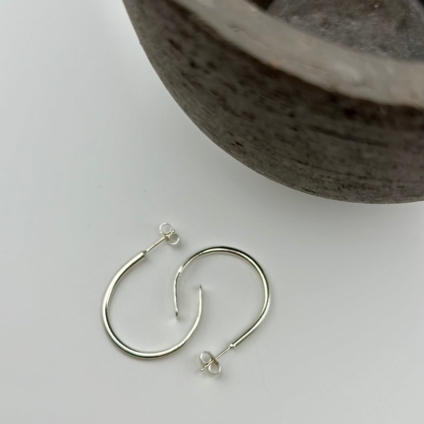 SIGNET Hoop Earrings ★