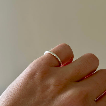 DAINTY SIGNET Ring ★