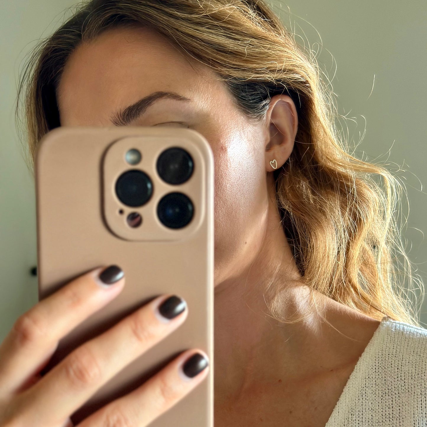 LITTLE LOVE HEART STUD EARRINGS
