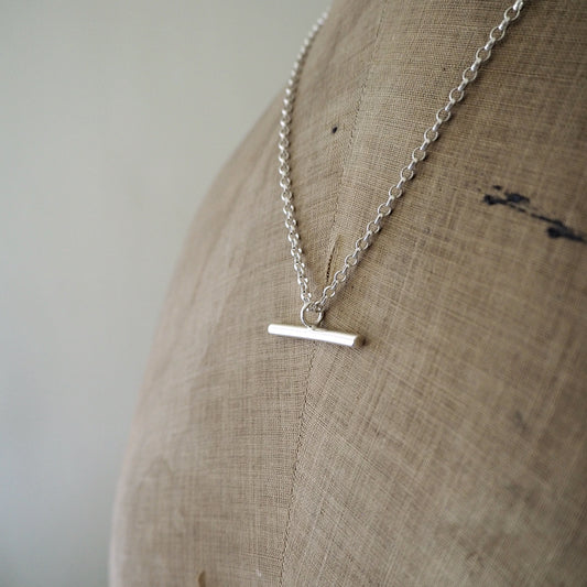 STRENGTH Bar Necklace ★